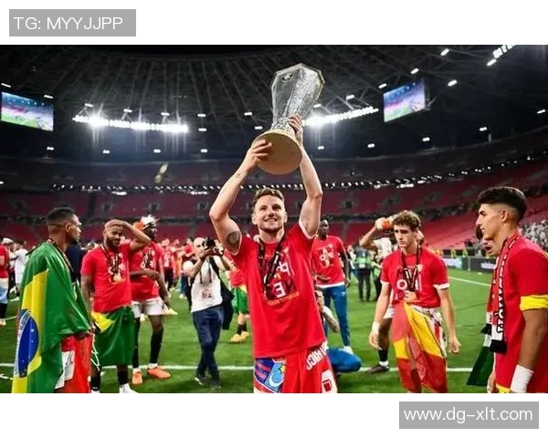 走进绿茵场的传奇人生足球明星背后的故事与经历分享